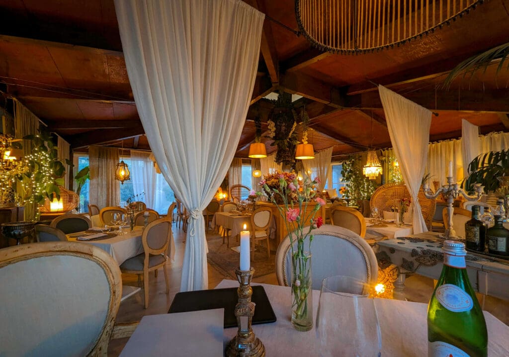 Candles and low lighting make for an intimate environment at the Kalma restaurant in Pompeii